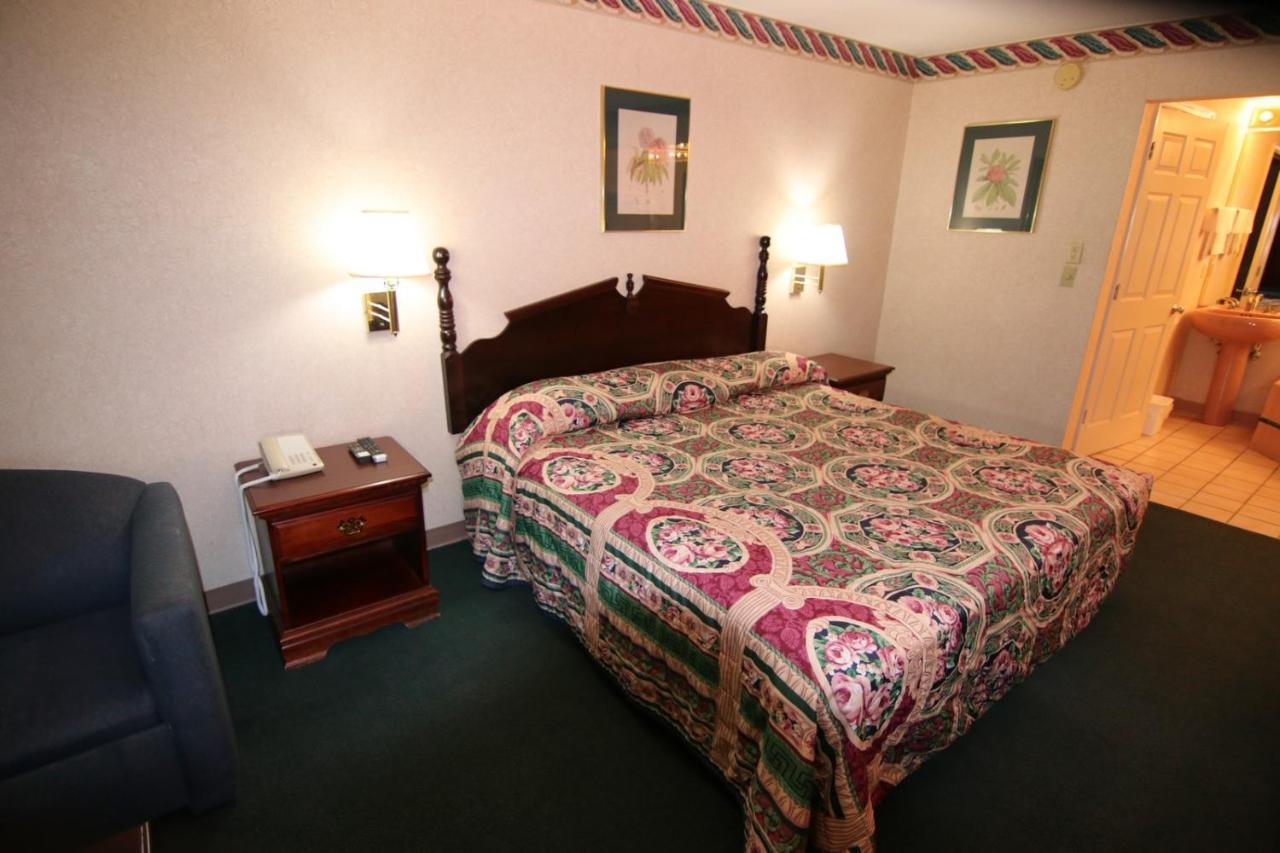 Executive Inn Kershaw Экстерьер фото