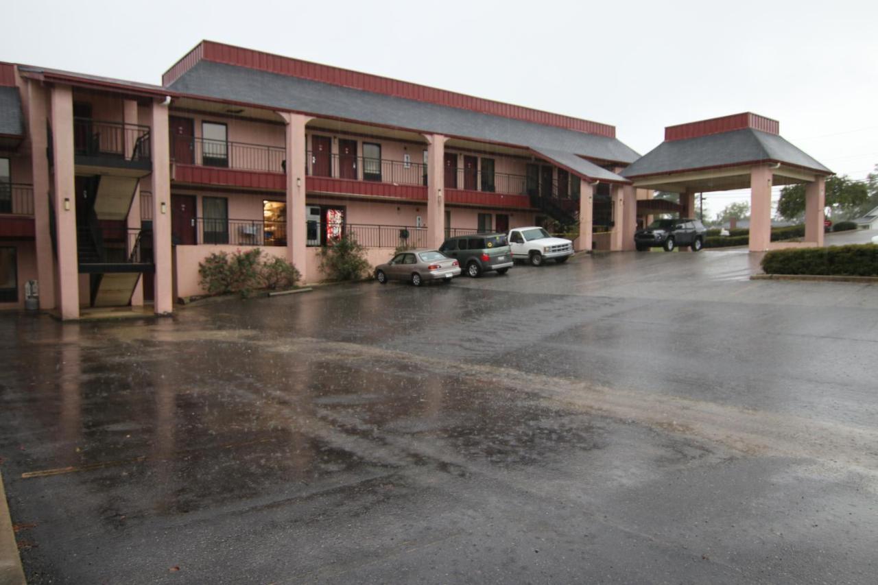 Executive Inn Kershaw Экстерьер фото